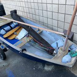 Naples Sabot sailing dinghy