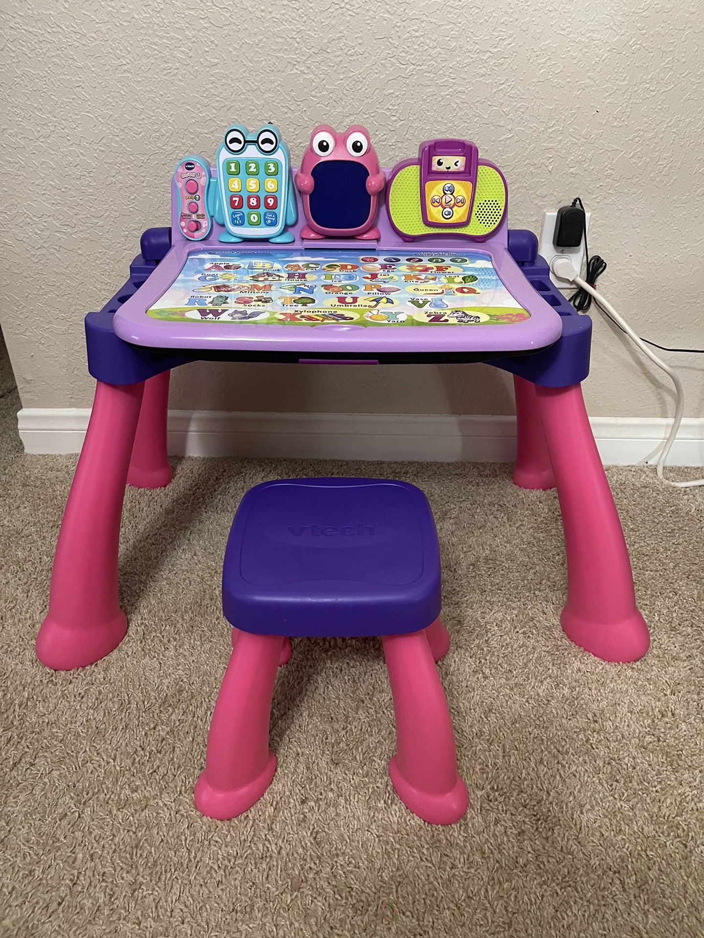 Touch & Learn Pink Activity Desk