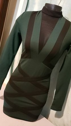 green dress