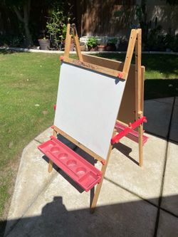 Melissa & Doug art easle, chalkboard, dry erase board