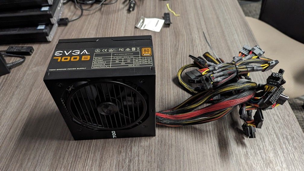 EVGA 700B Power Supply