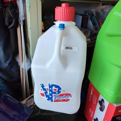 VP Racing 5.5 Gallon Utility Jug Brand New $42+Tax. Hose Sold Separately 12