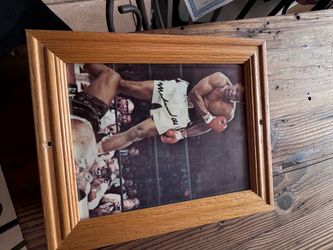 Muhammad Ali Signed 8×10 Boxing Photo – Framed – Autographed Sports Memorabilia