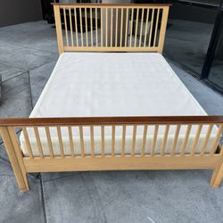 Queen Size Bed Frame And Boxspring