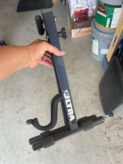 Guitar stand