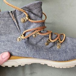 Columbia Omni Grip Hiking Boots 