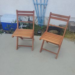 Meranti folding Chairs With Cushions 