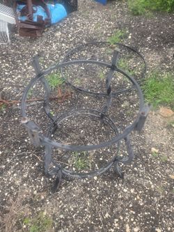 Metal table frame