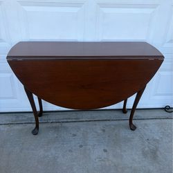 Antique drop leaf table