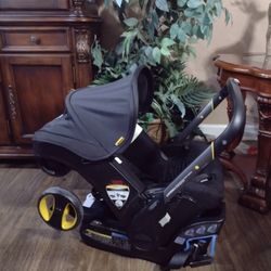 ♥️♥️♥️Doona Car Seat & Stroller Más Base