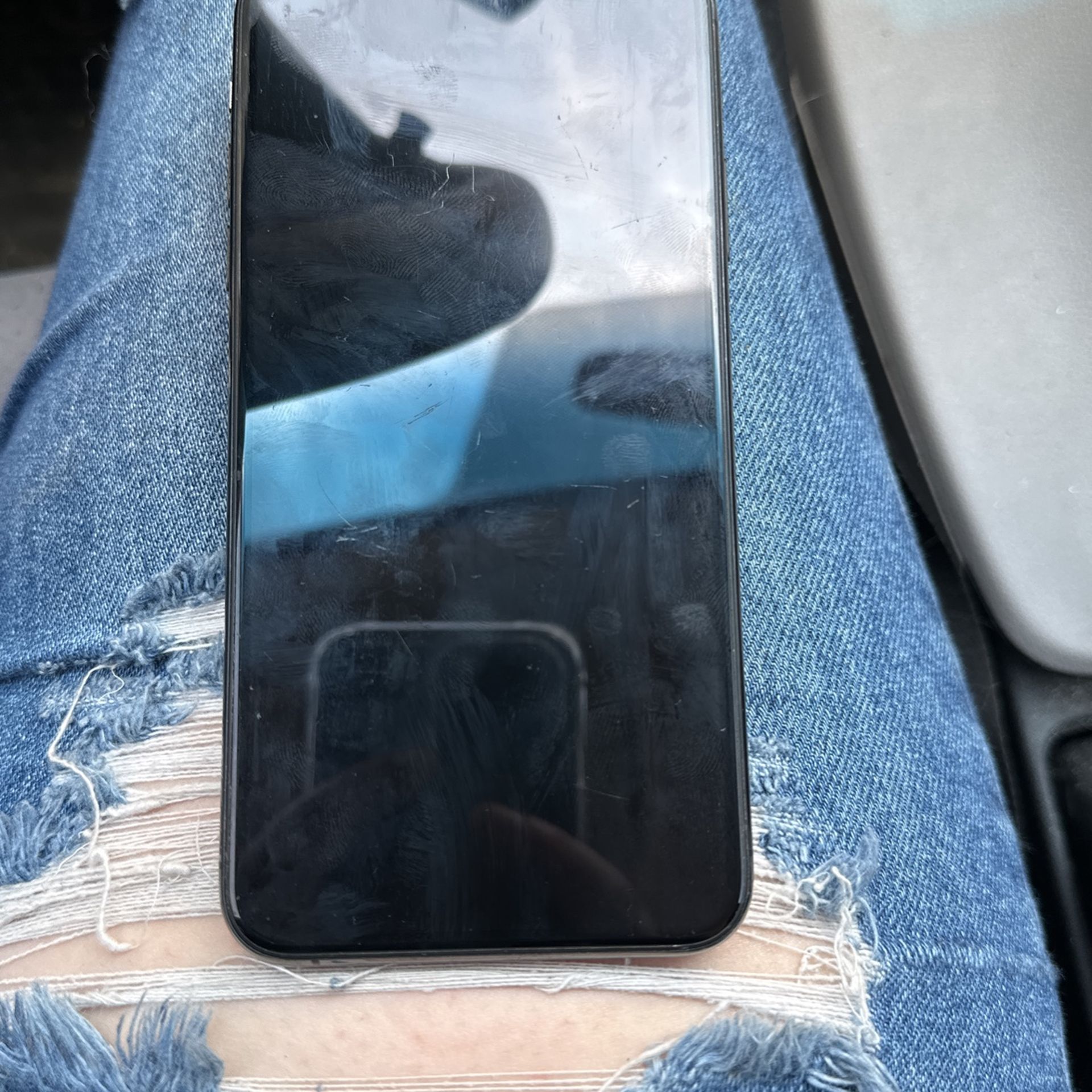 iPhone 11 Pro Max Grey