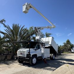 2006 GMC C7500 Chipper Dump Truck