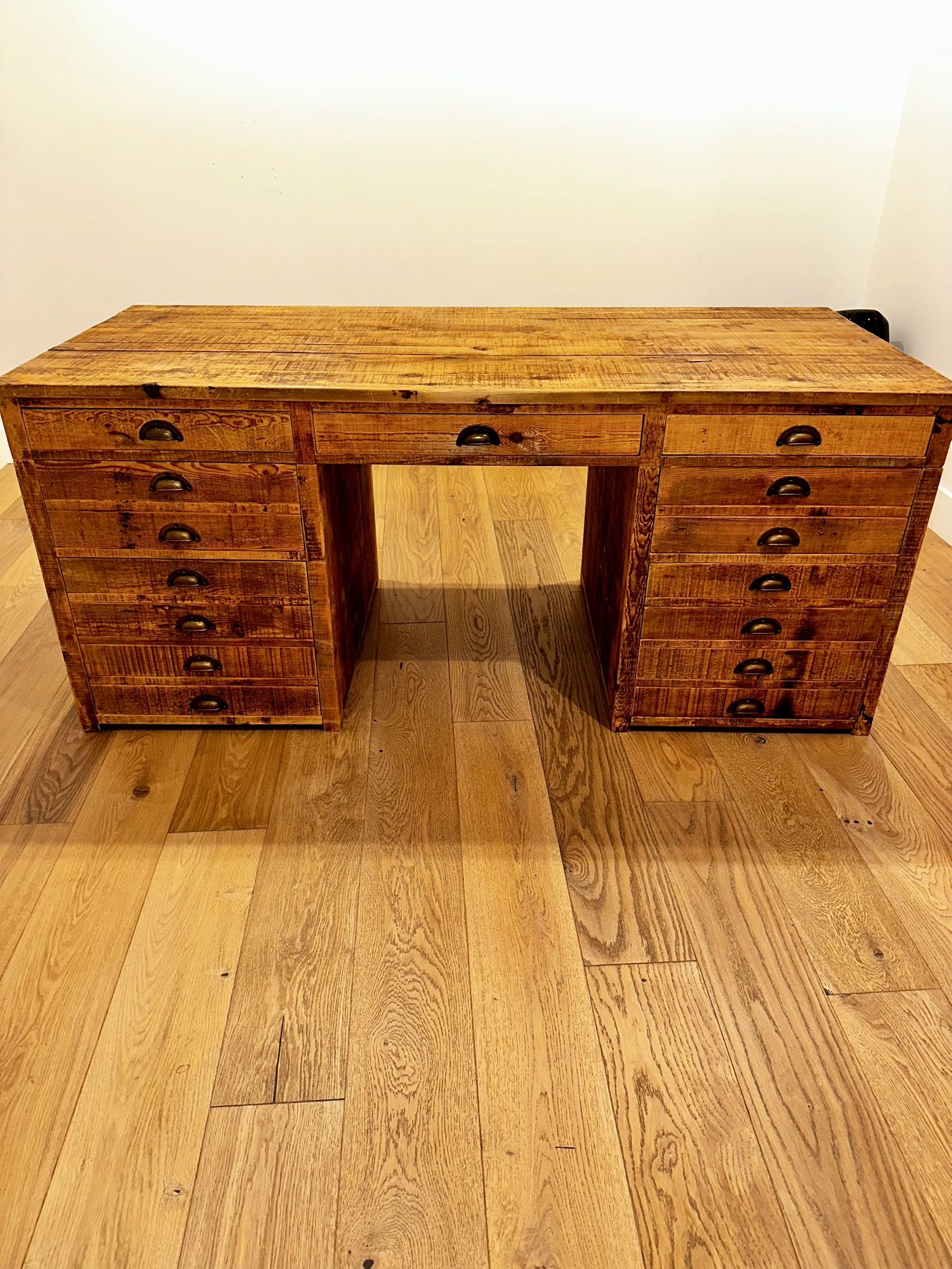 Reclaimed Wood Farmhouse Desk – Solid & Stunning!