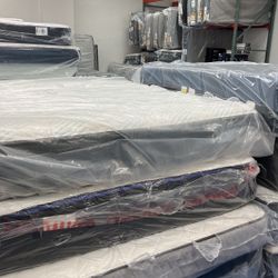 Blowout Deals On Mattress Adjustable Bases And MORE!!