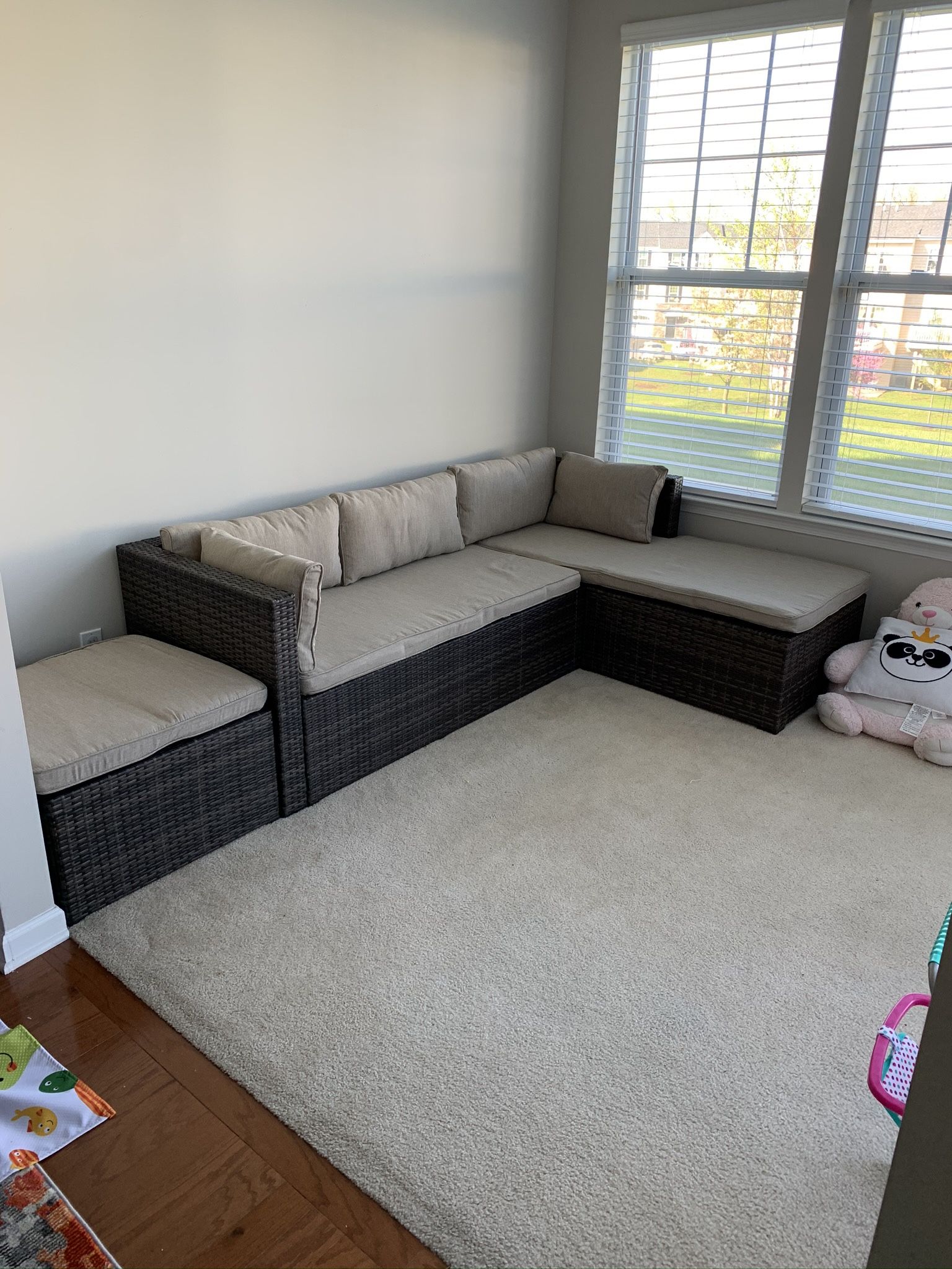 wicker sunroom set with foot stool 