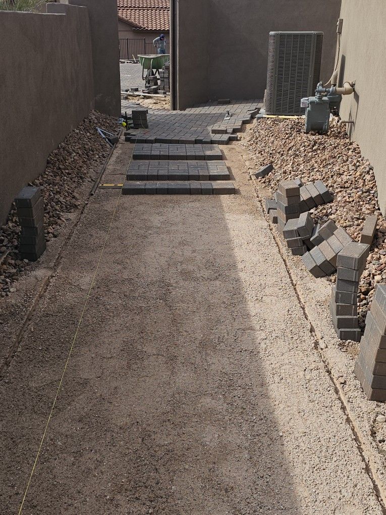 Paver.Turf.gravel