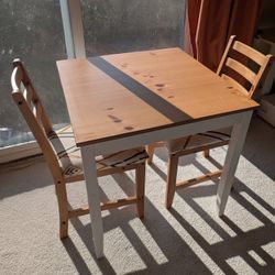 Table + 2 Chairs + Protective Cover 