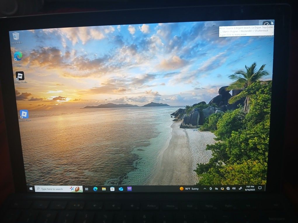 Microsoft PC laptop 