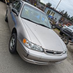 Parting Out 1998 Toyota Corolla Parts