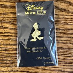 Disney Movie Club Collectible VIP Pin Gold Anniversary Donald Duck 