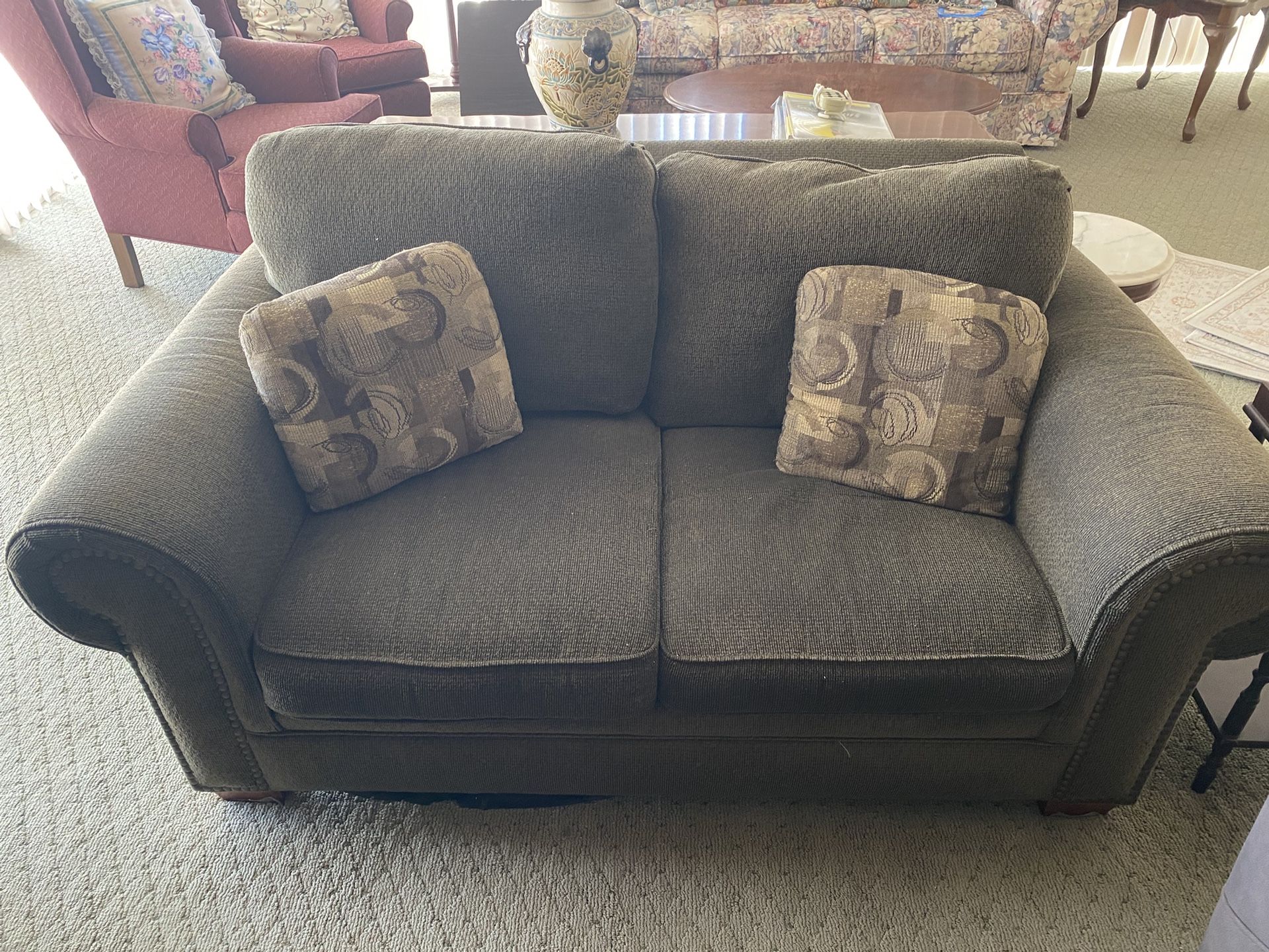 Loveseat Couch (Pick up by Thurs. 10/9)