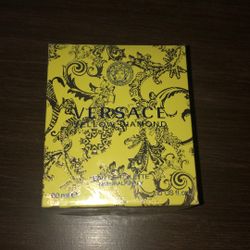VERSACE