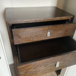4-Drawer Dark Wood Dresser
