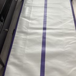 10ft Inflatable Mat - Great Condition. 