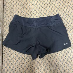 Black And White Nike Shorts 