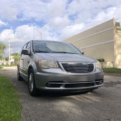 2014 Chrysler Town & Country