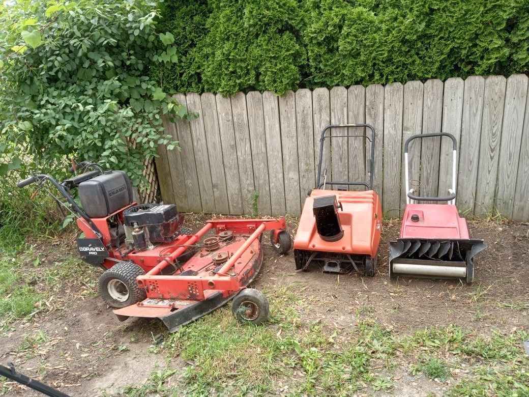 Gravely Commercial Mower And 2 Snowblowers (Parts Or Repair)