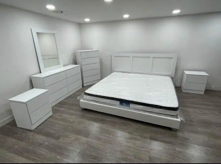 Bedroom Set *** Fast Delivery 