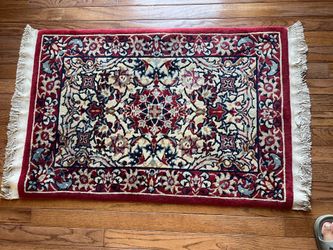 Beautiful handmade Persian rug