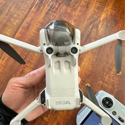 DJI    Mini     Drone 