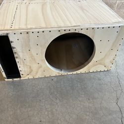 Big  heavy duty custom built slot vented box - $299