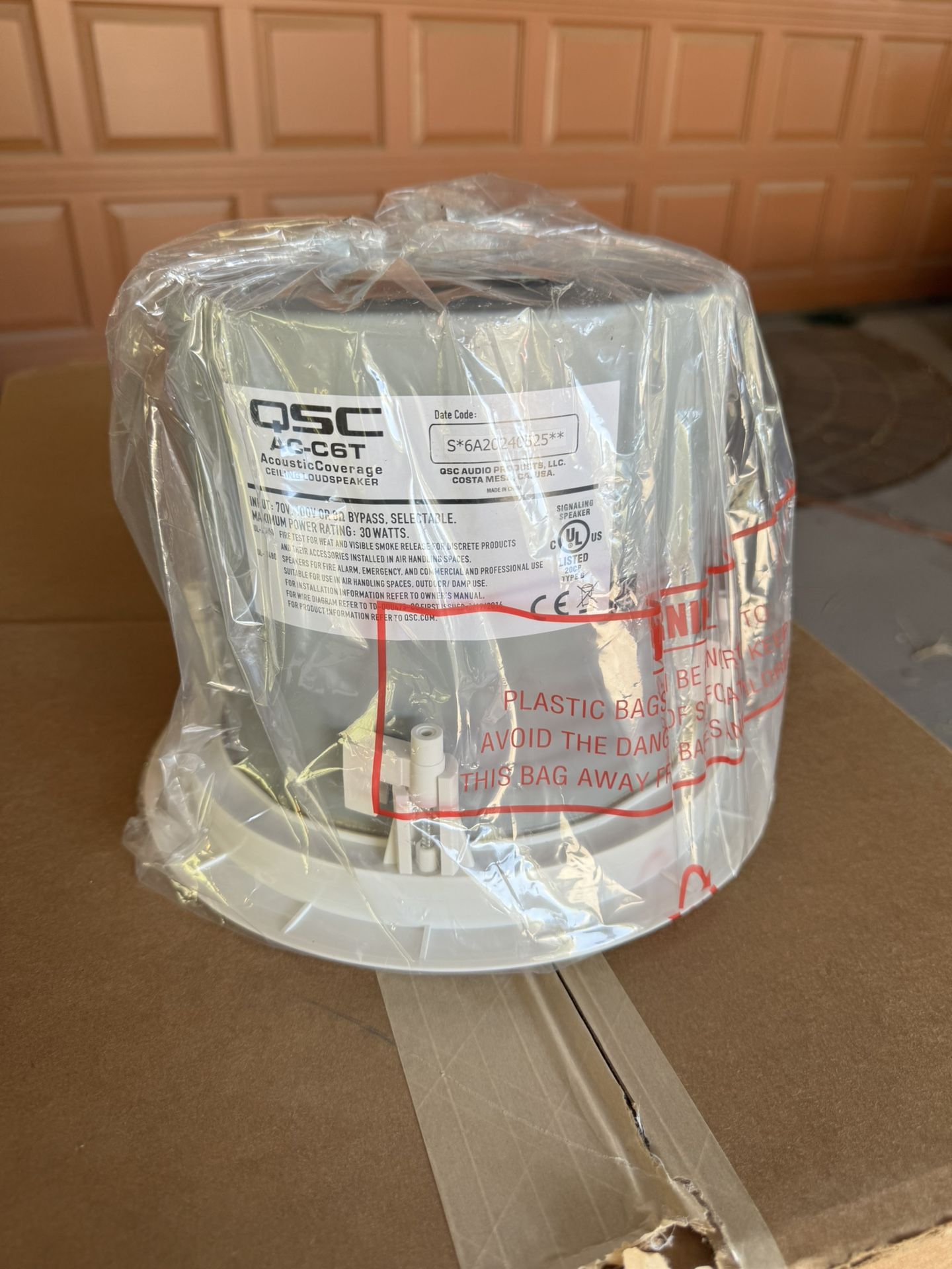 QSC AC-C6T Acoustic Coverage Ceiling Loudspeaker