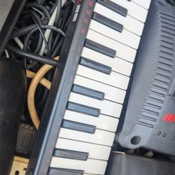 Akai Keyboard Piano 25 Key