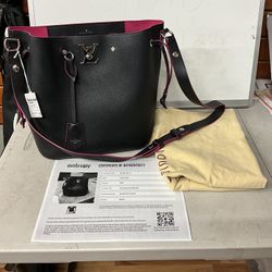 Louis Vuitton Lockme Bucket Leather Shoulder Bag w/duster Bag 