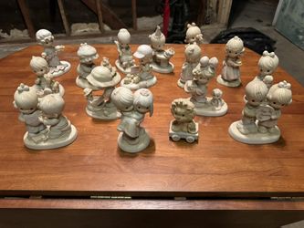 Precious Moments Collection Jonathan & David Move Out Special