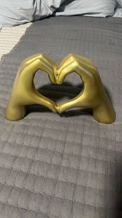 Hand ornament /love sign