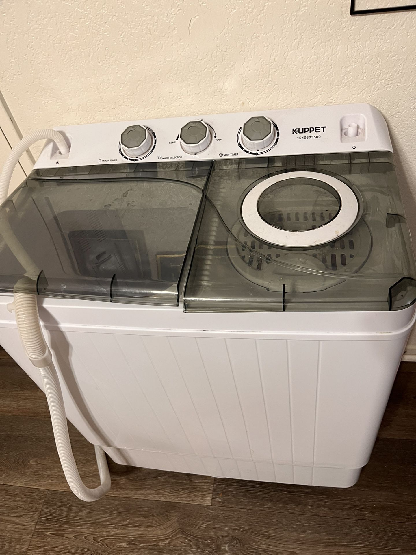 KUPPET Compact Twin Tub Portable Mini Washing Machine