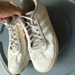 Ladies/girls Shoes Sz 6