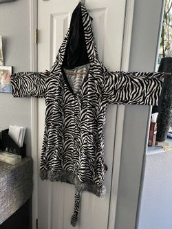 Costume Sz M - L. CAN BE A SEXY ZEBRA.