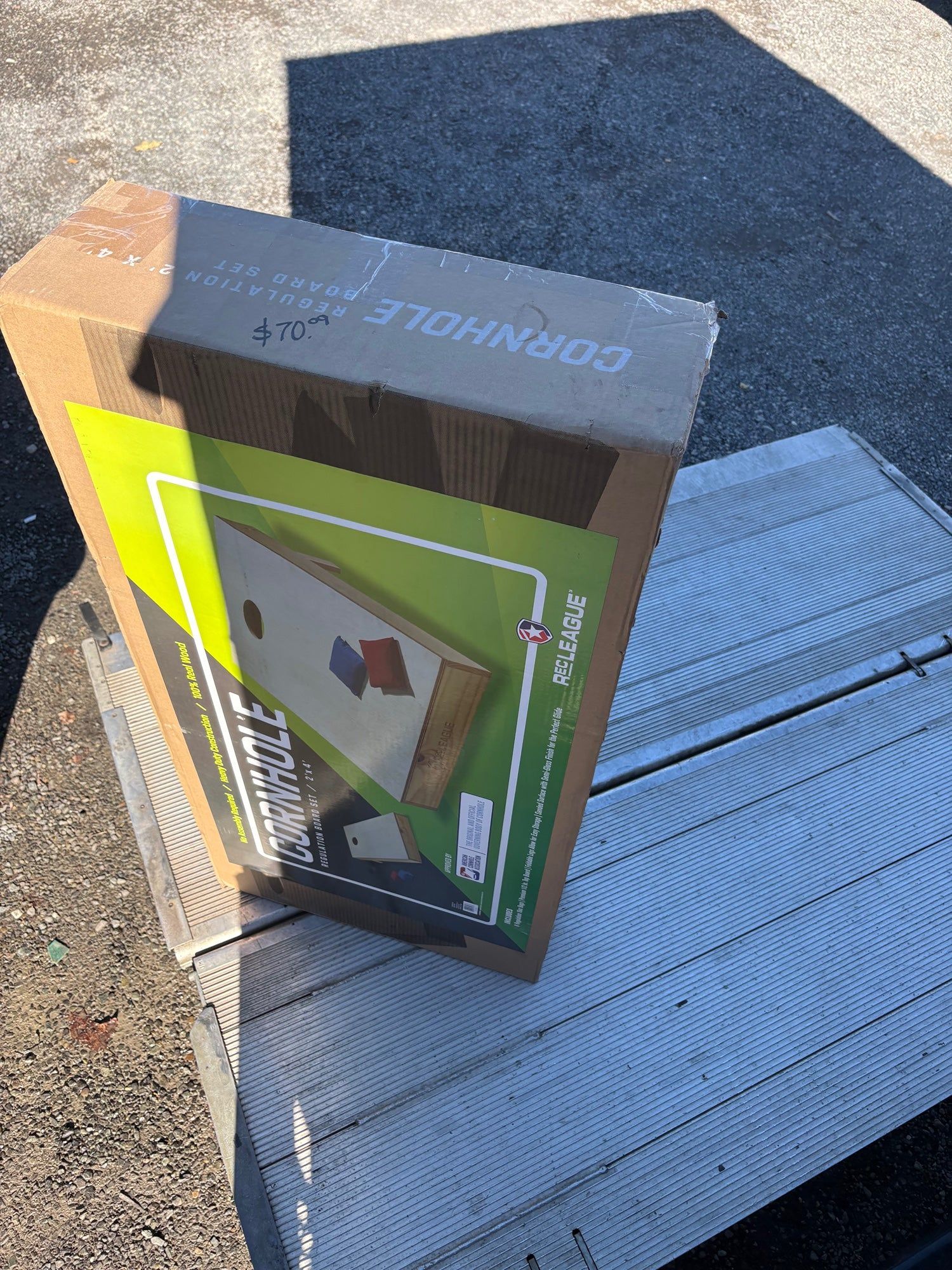 REC LEAGUE Regulation 2'x4' Wood Cornhole Board Set