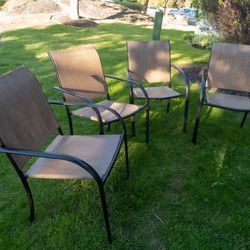 Set of 4 Outdoor Dining Chairs Stackable Patio Furniture 