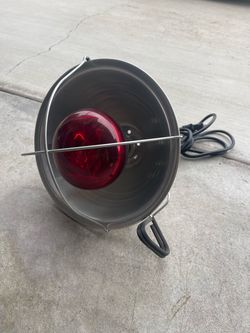 Heat Lamp for Baby Chicks & Ducklings