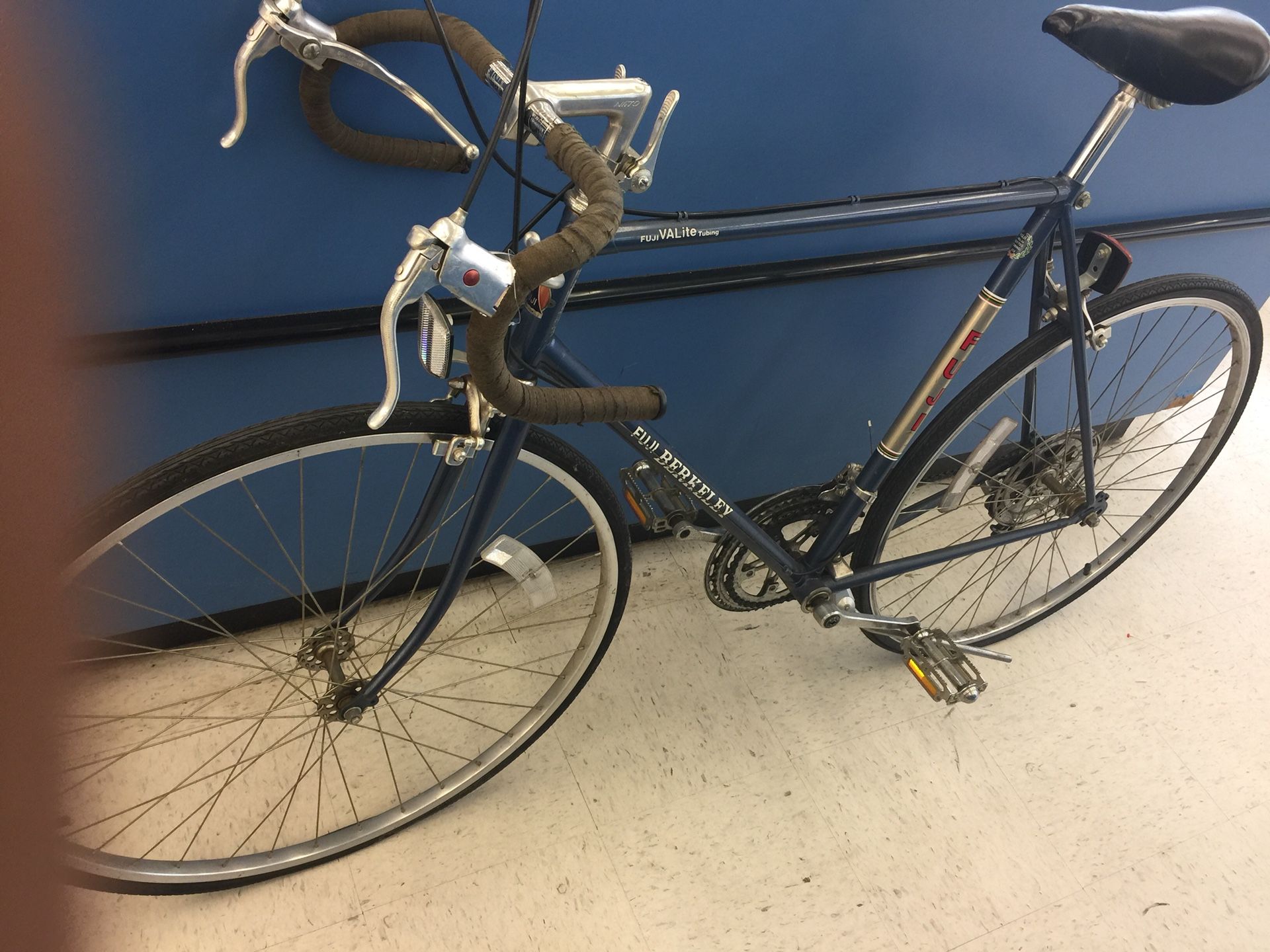 Fuji Berkeley Road Bike