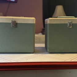 White Singer Featherweight  ** Will Not Ship 