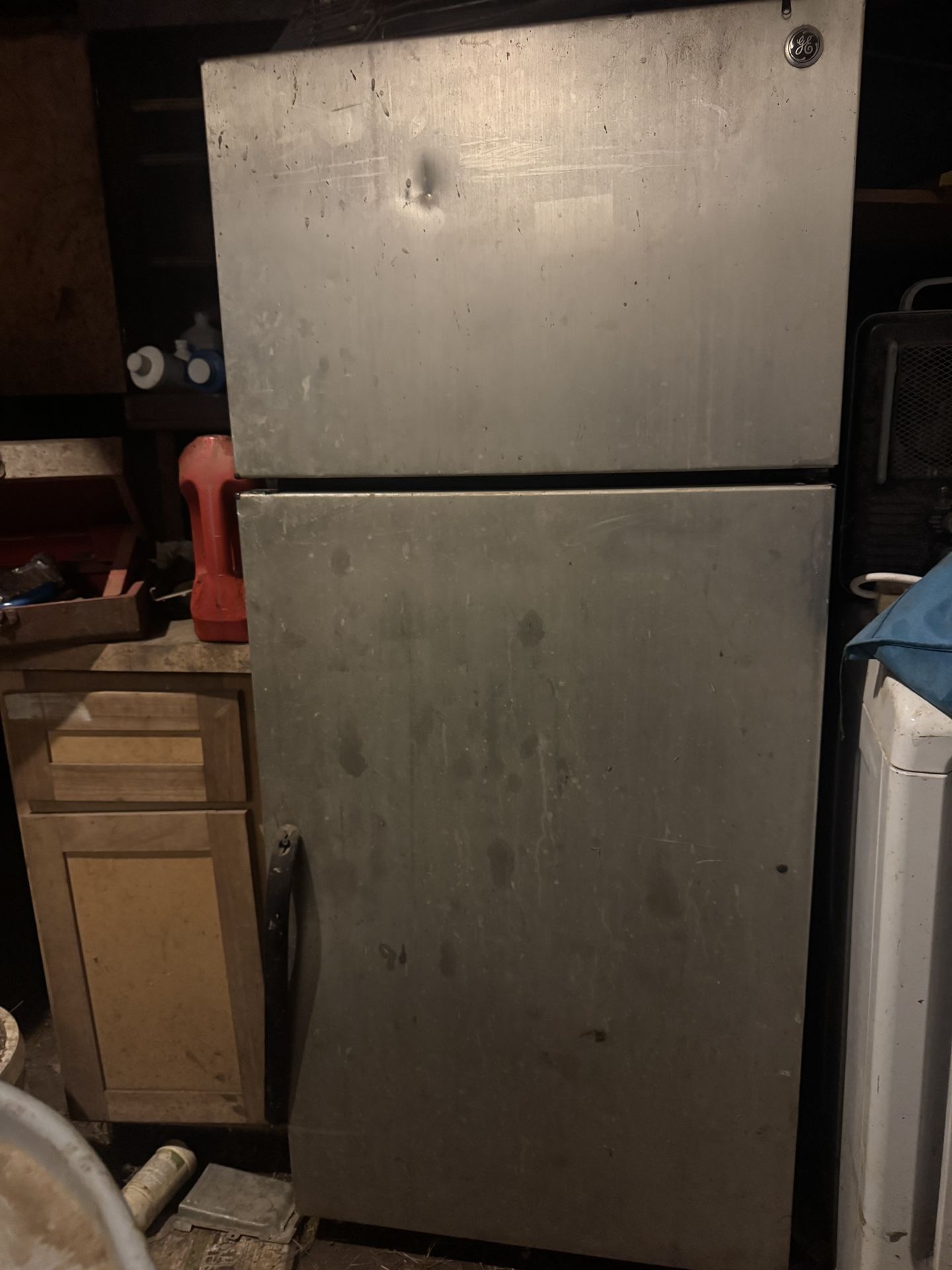 Refrigerator