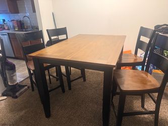 Counter Height Dining Table with 4 Chairs